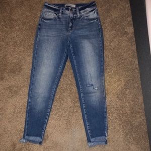 Mid Rise Kancan Ankle Skinny Jeans